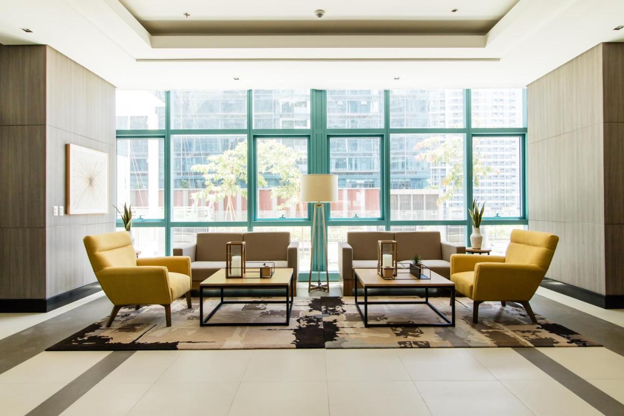 One Uptown Residence Bgc Pateros Extérieur photo
