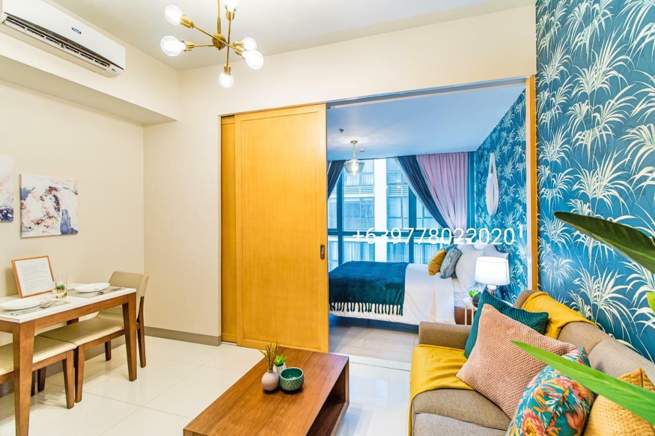 One Uptown Residence Bgc Pateros Extérieur photo