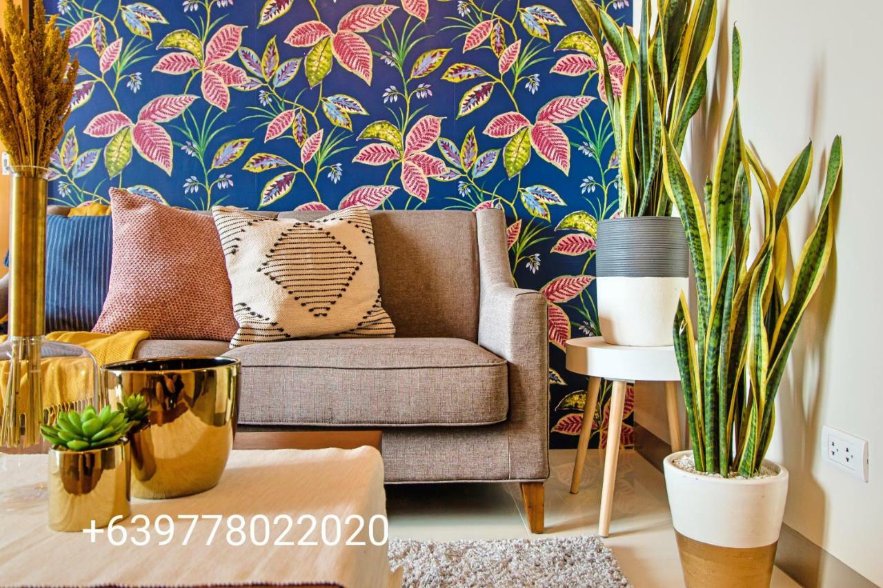 One Uptown Residence Bgc Pateros Extérieur photo